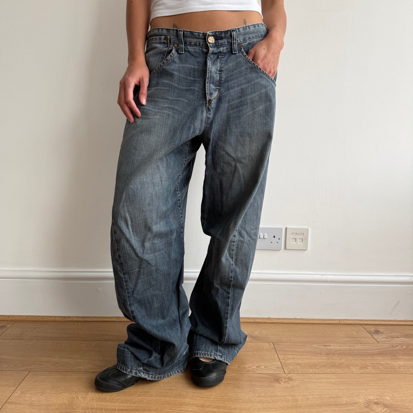 Levi’s Engineered cinch jeans - Size 34x32
