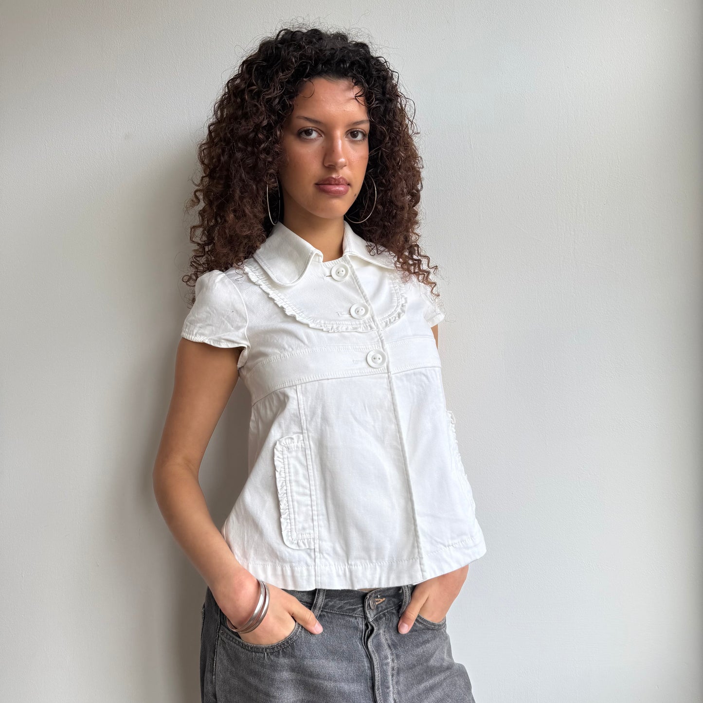 White short sleeve ruffle peacoat - Size S