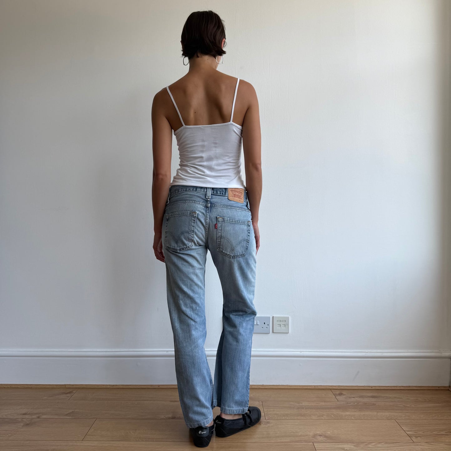 Levi’s 512 light wash bootcut jeans - Size 30x32”