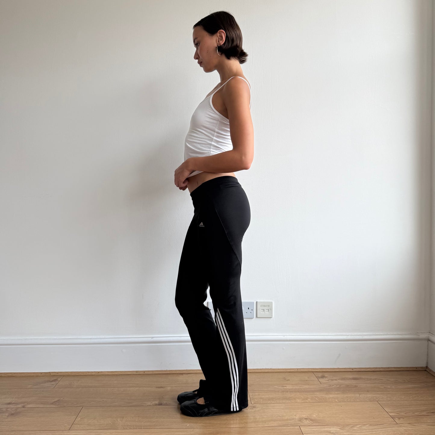 Black Adidas 3-stripe flared yoga pants - Size S