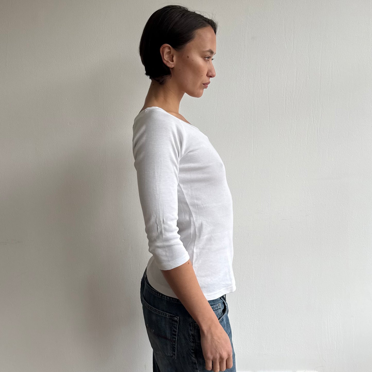 White v-neck 3/4 sleeve top - Size S/M