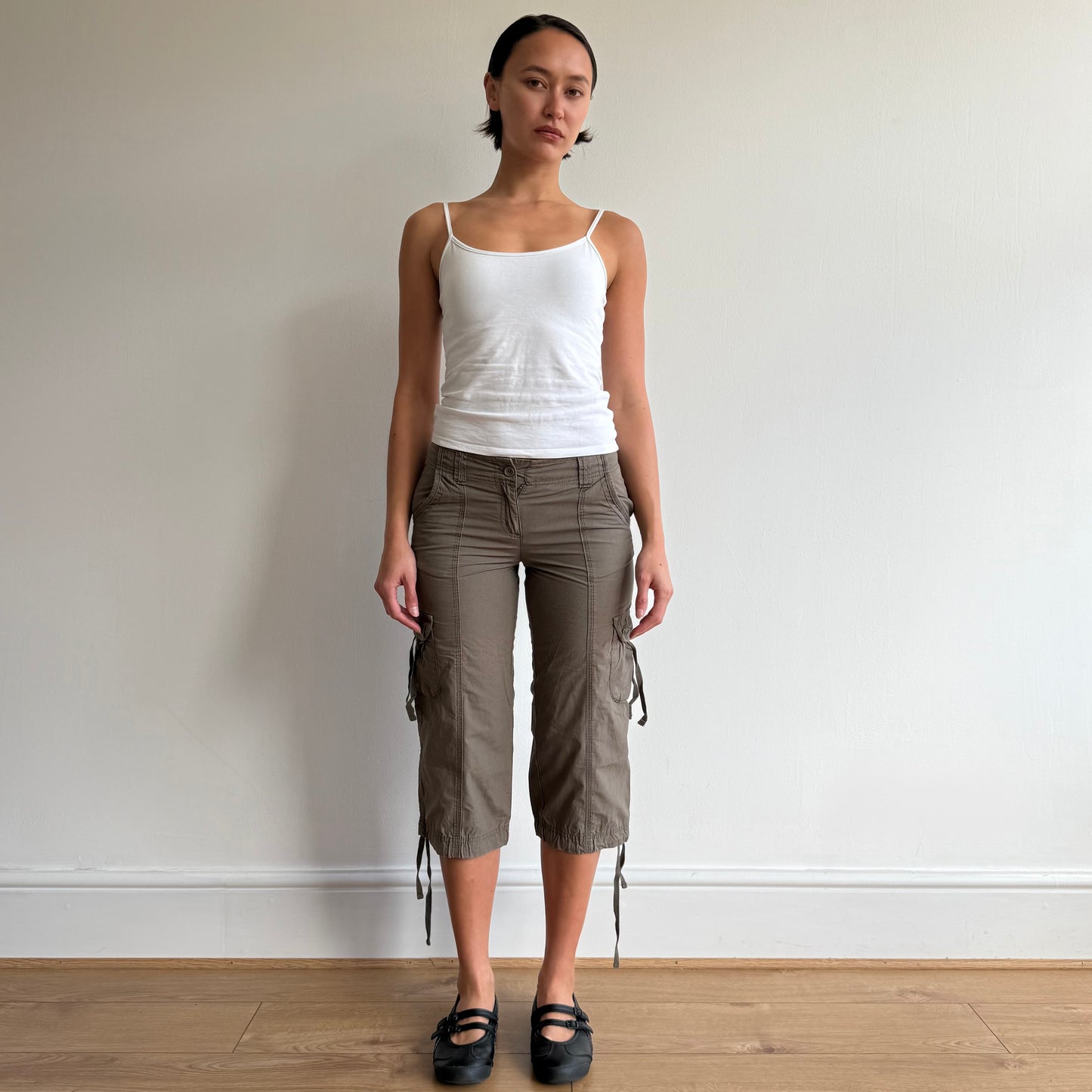 Khaki cargo capris - Size XS