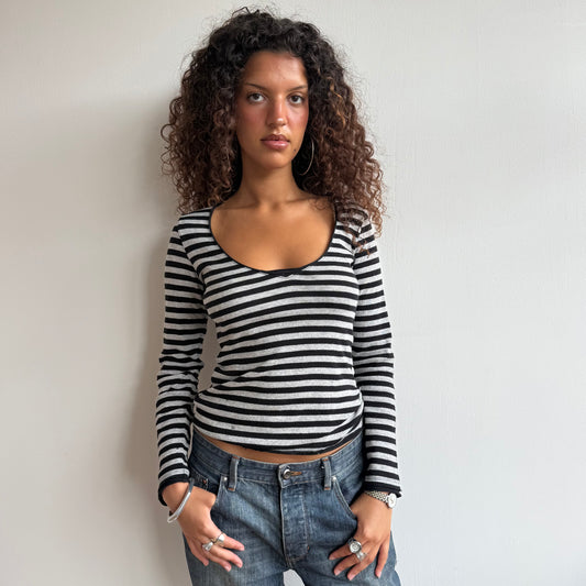 Black and grey long sleeve stripe top - S