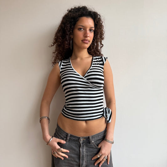 Black and white wrap top - Size XS