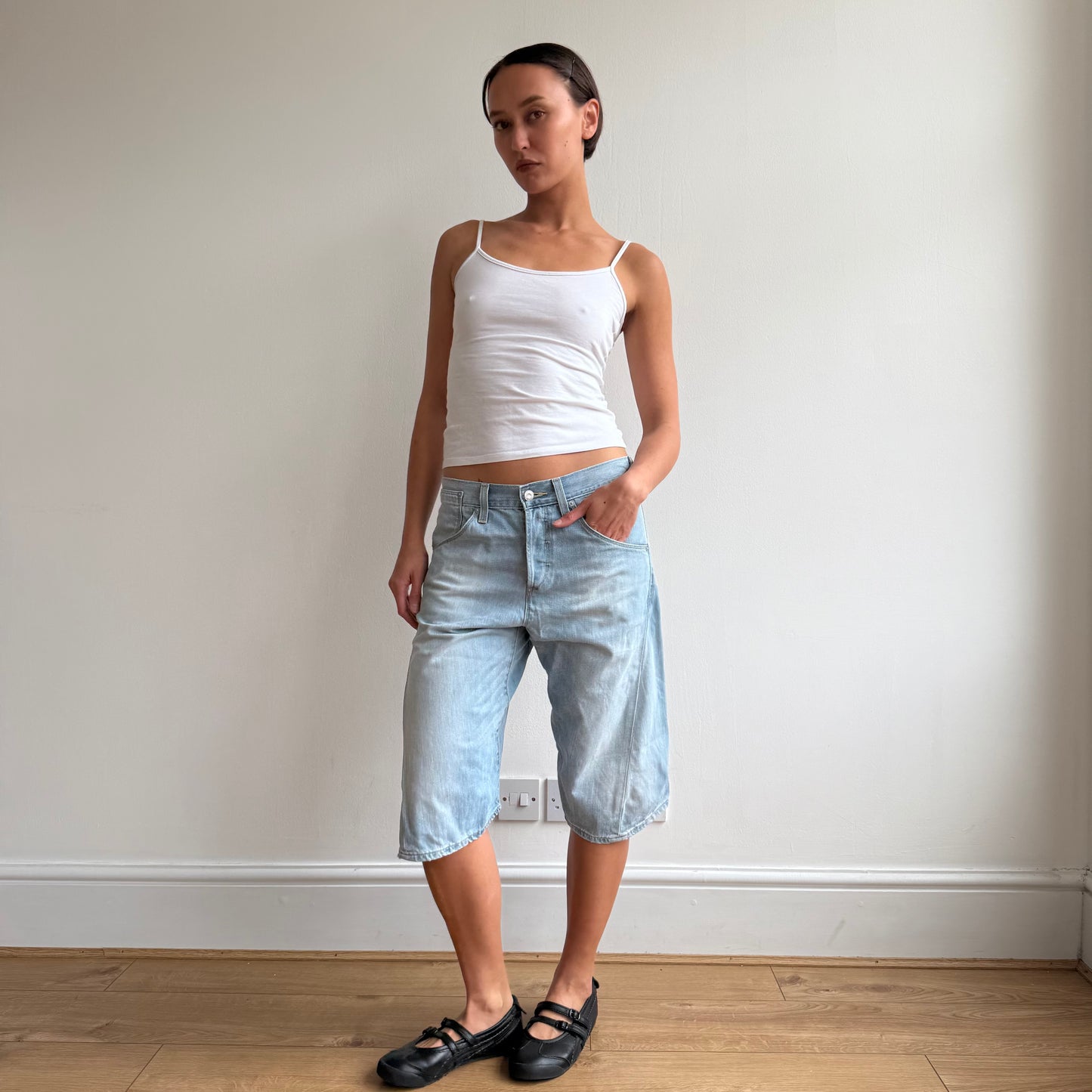 Levi’s Engineered cinch jorts - Size S