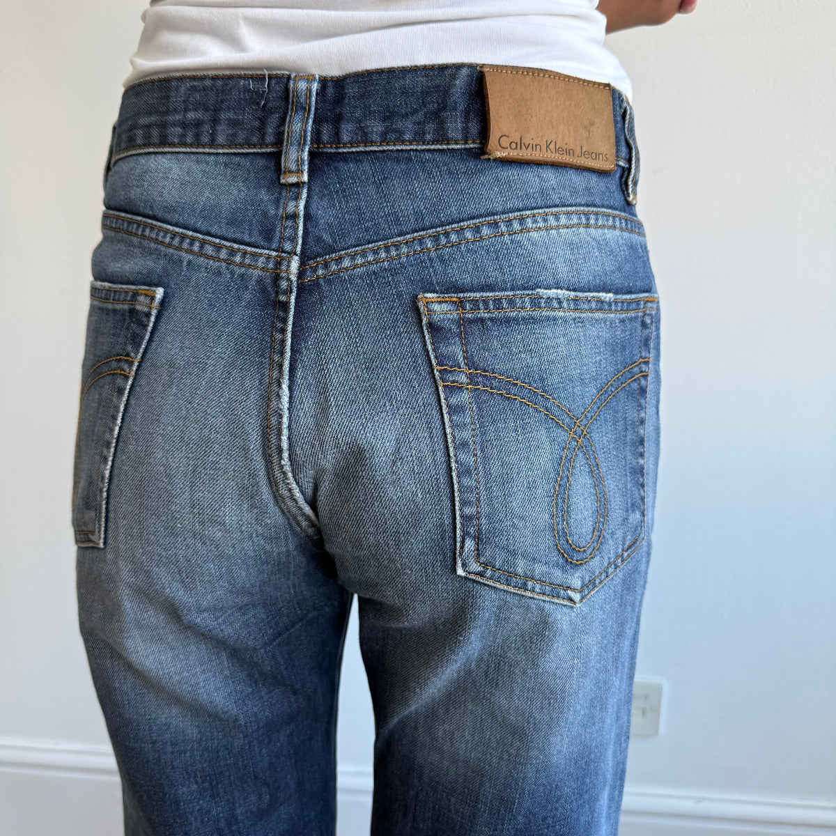 Calvin Klein mid wash jeans - Size 28x34