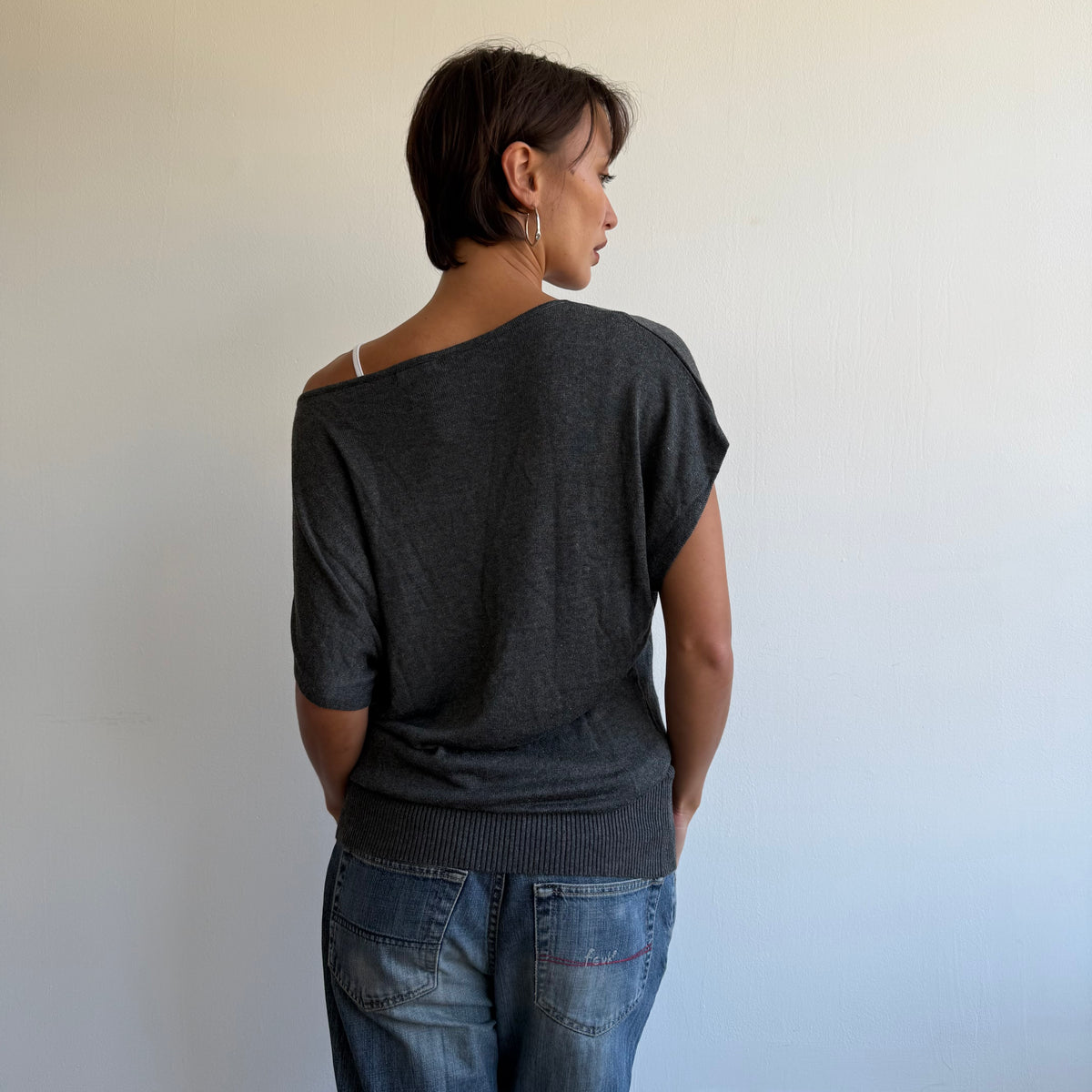 Charcoal slouchy short sleeve knit - Size M