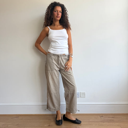 Green toggle capris - Size M