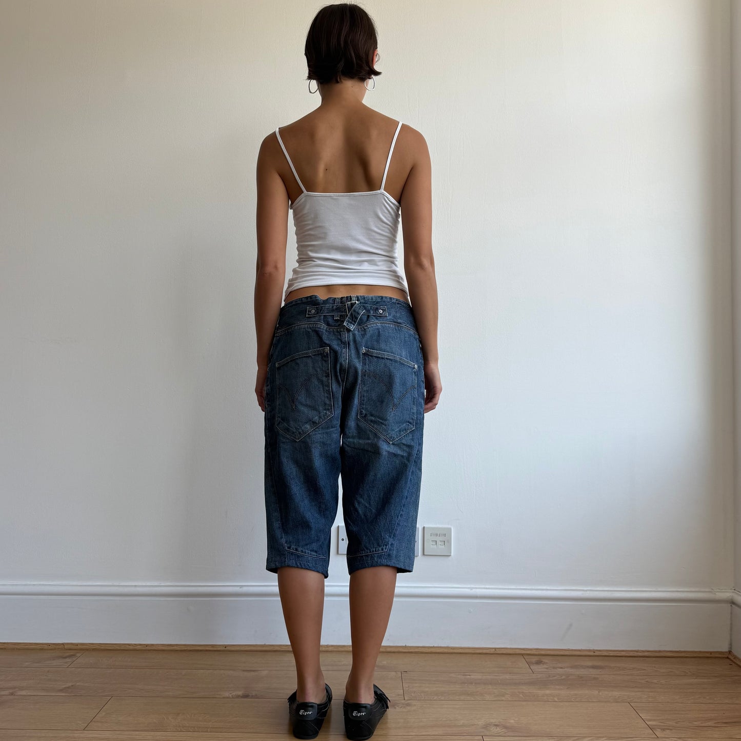 Levi’s Engineered cinch jorts - Size 32”