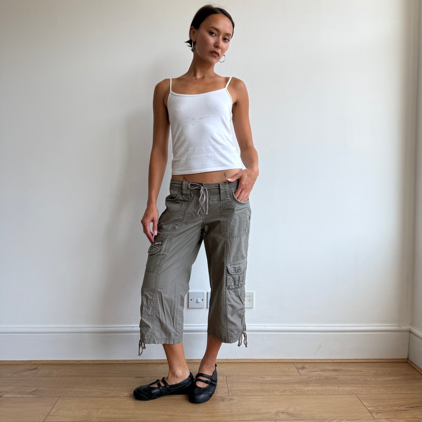 Khaki cargo ruched leg capris - Size M