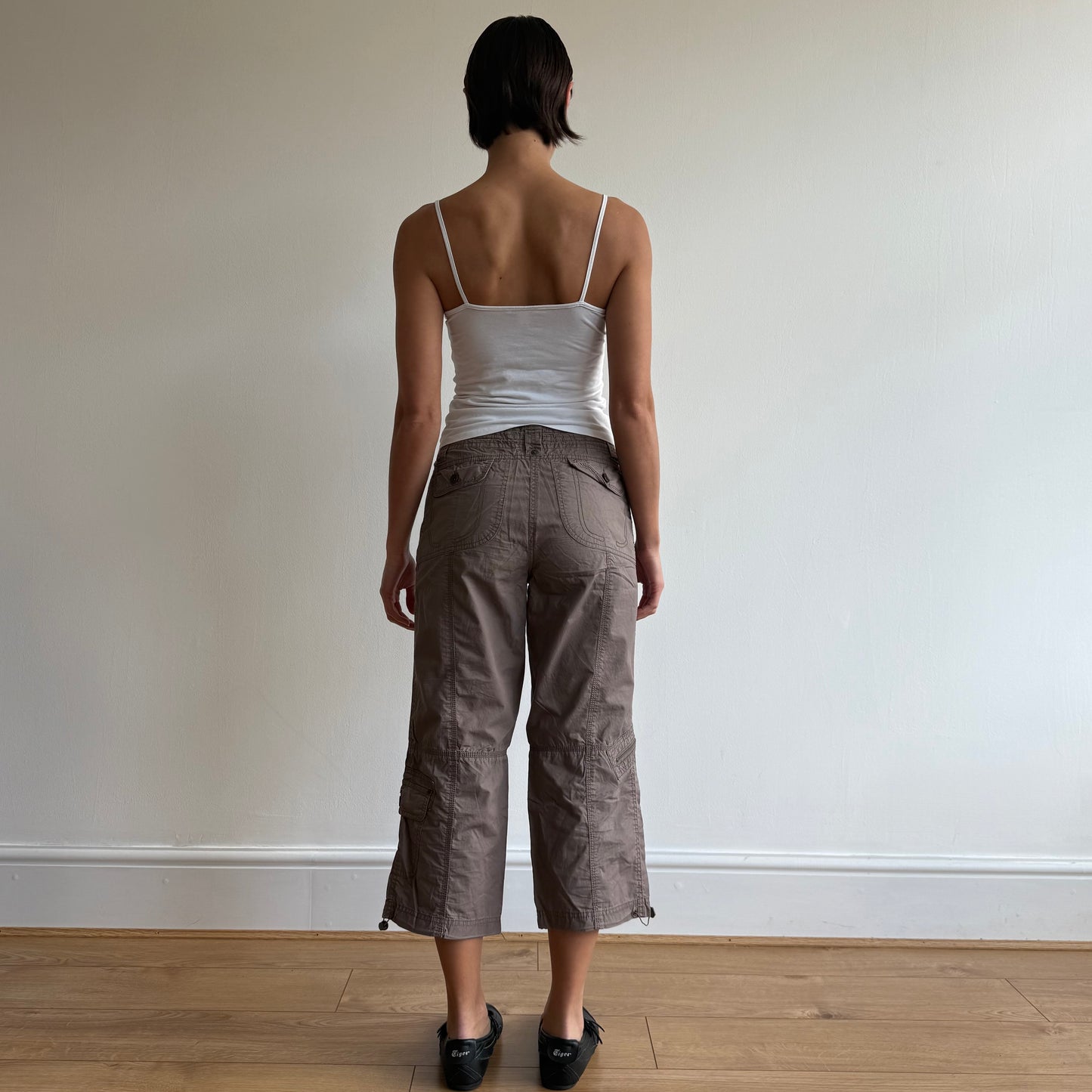 Brown cargo toggle capris - Size XS