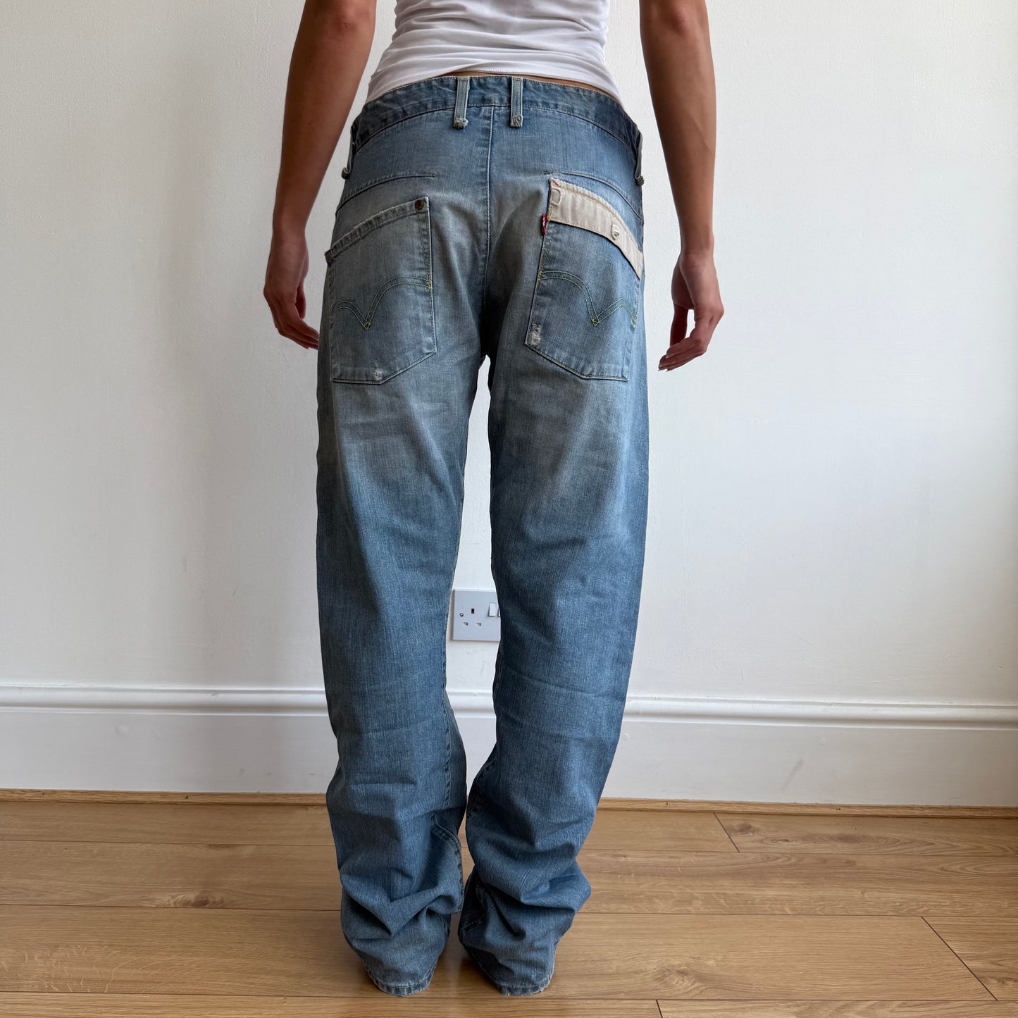 Levi’s engineered pocket jeans - Size 32x32