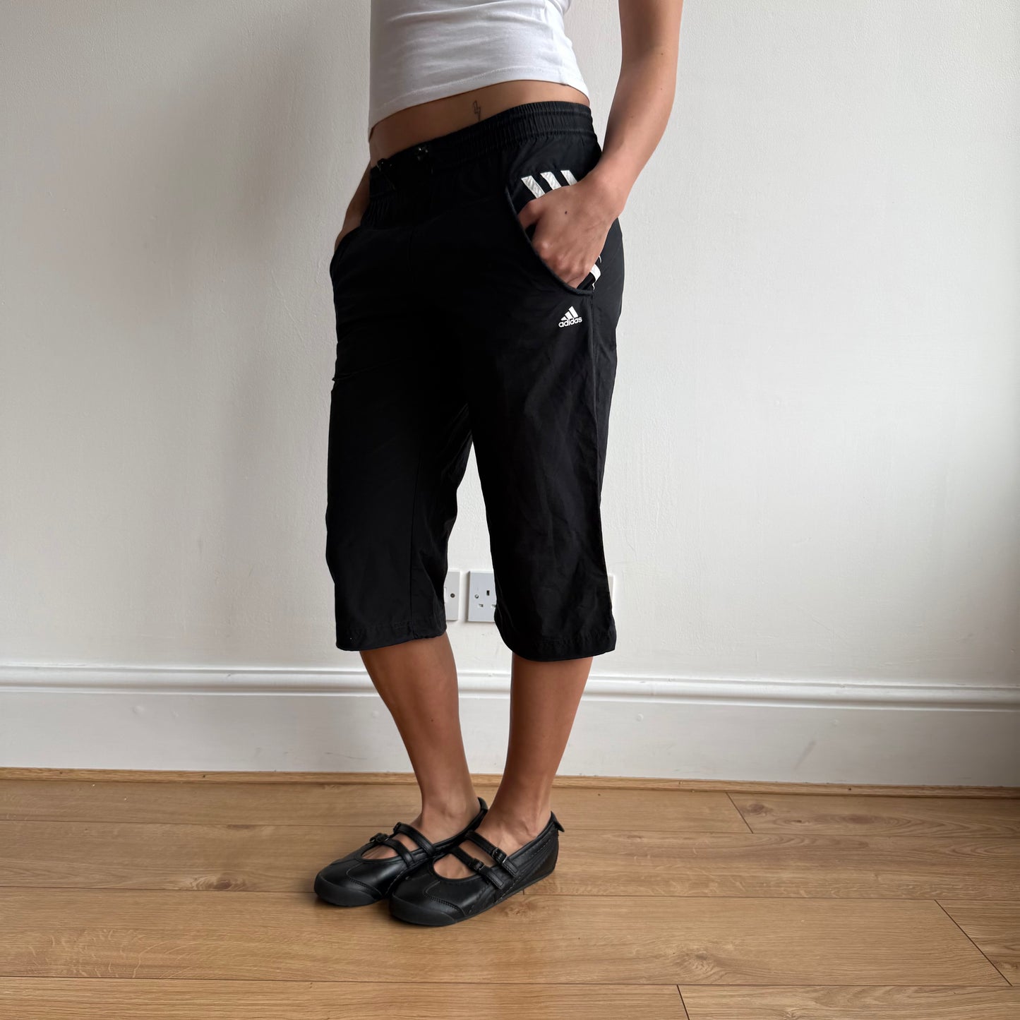 Black Adidas toggle capris - Size S