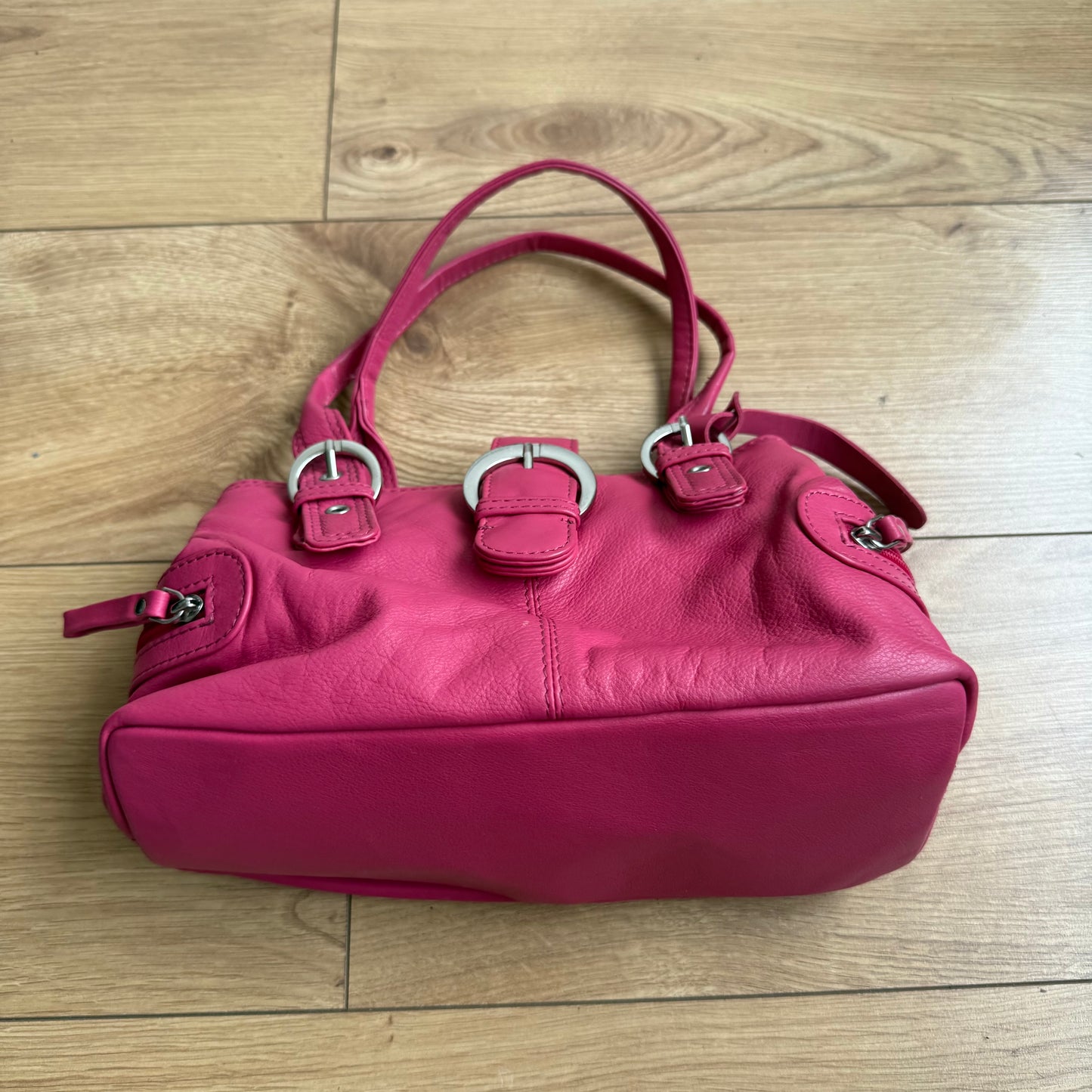 Hot pink buckle bag - One Size