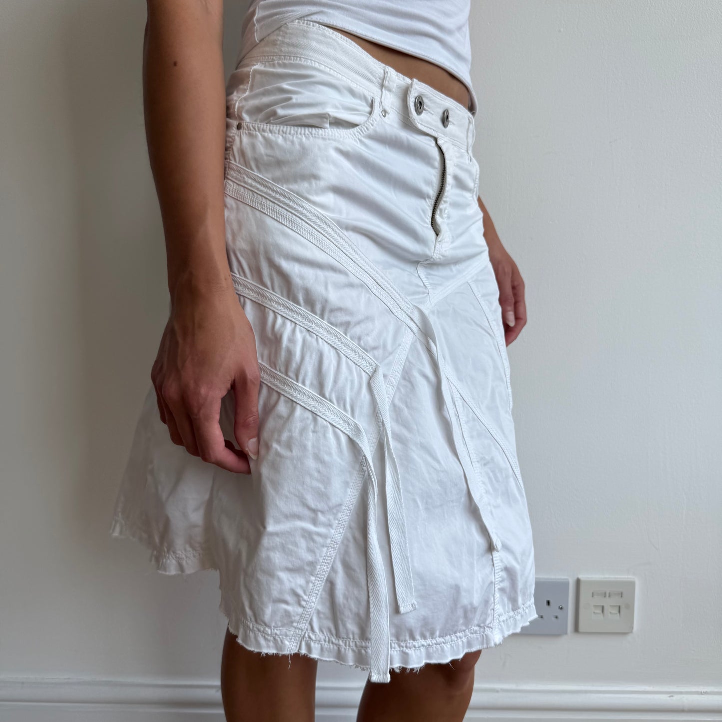 White cargo tassel skirt - Size XS + S