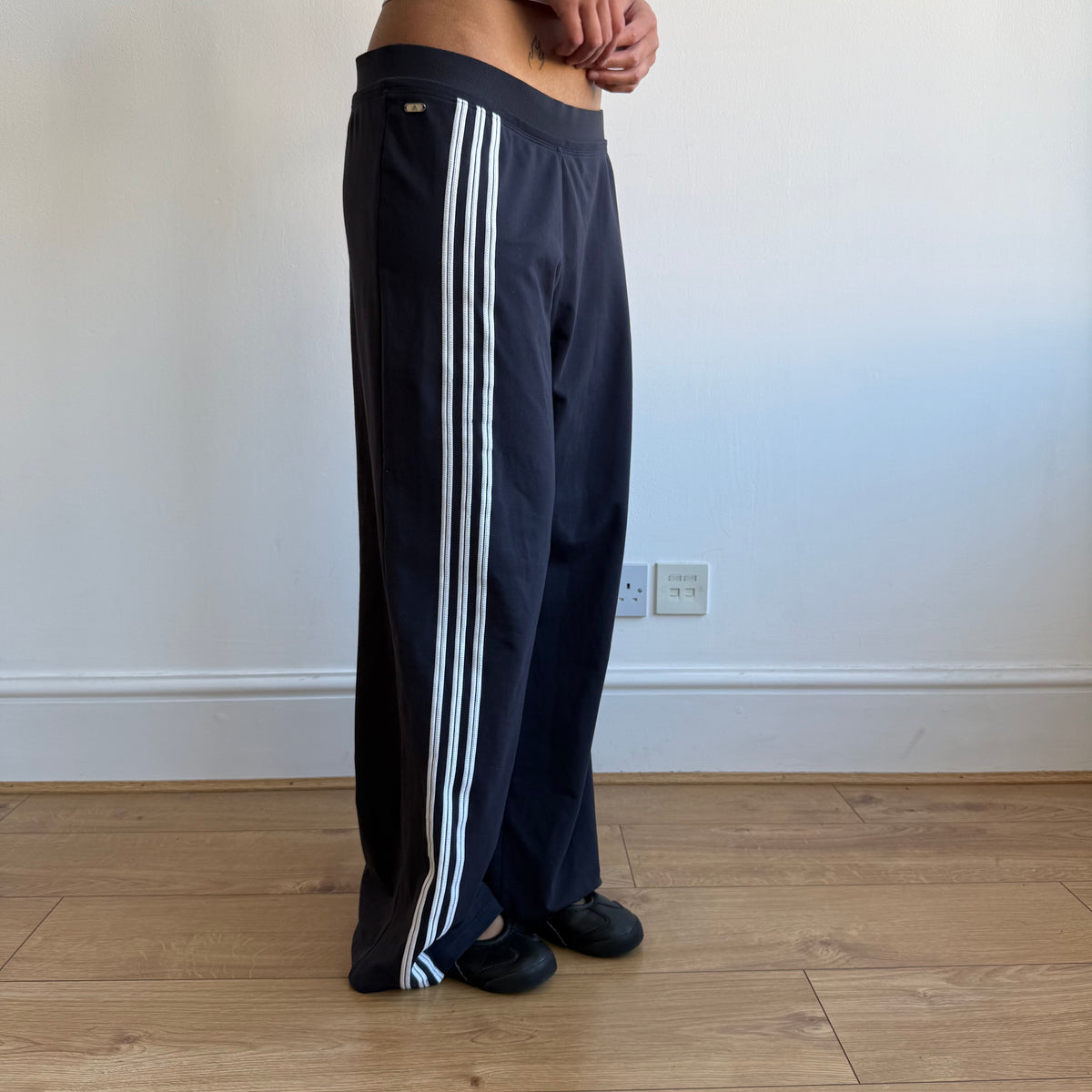 Navy Adidas 3 stripe wide leg yoga pants - Size L
