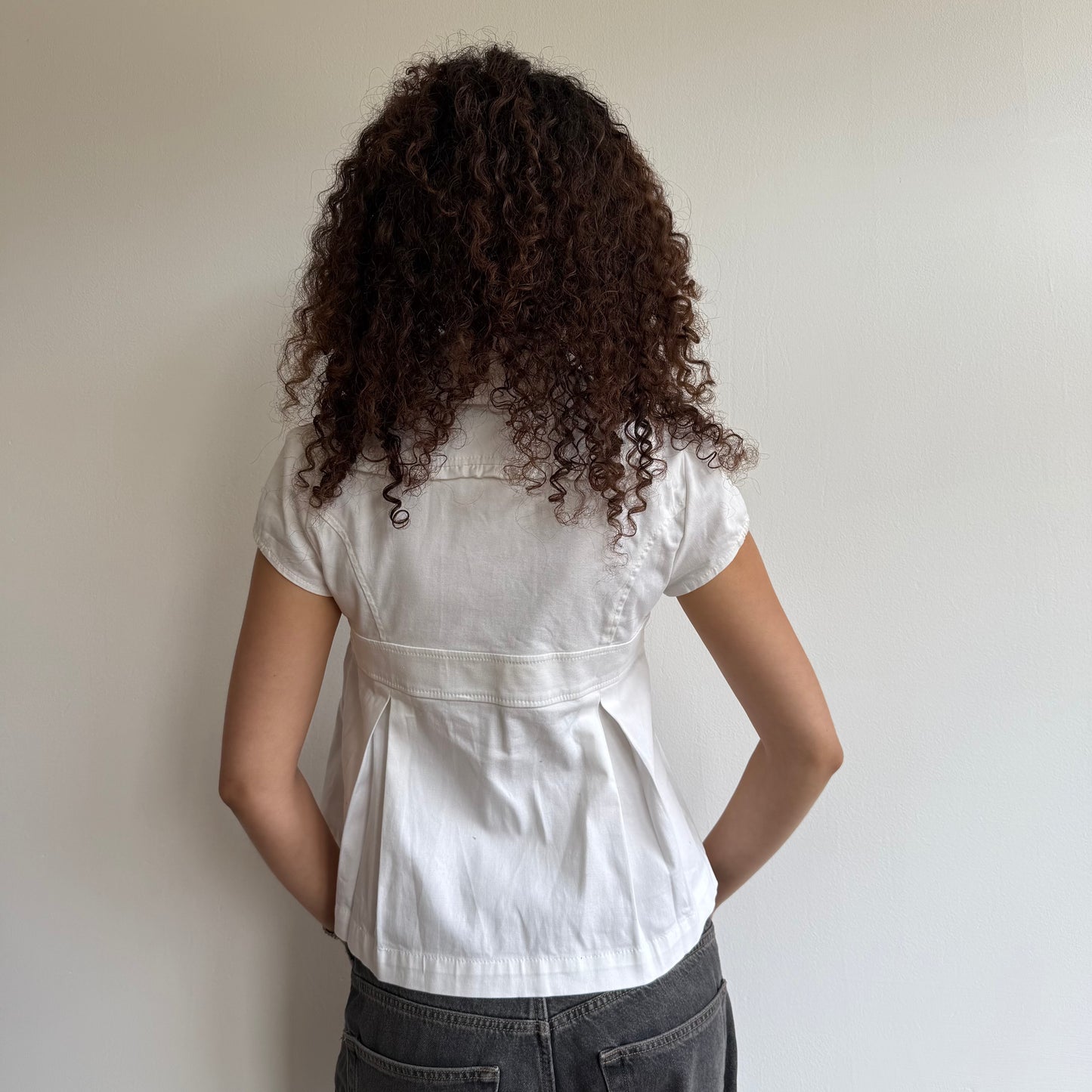 White short sleeve ruffle peacoat - Size S