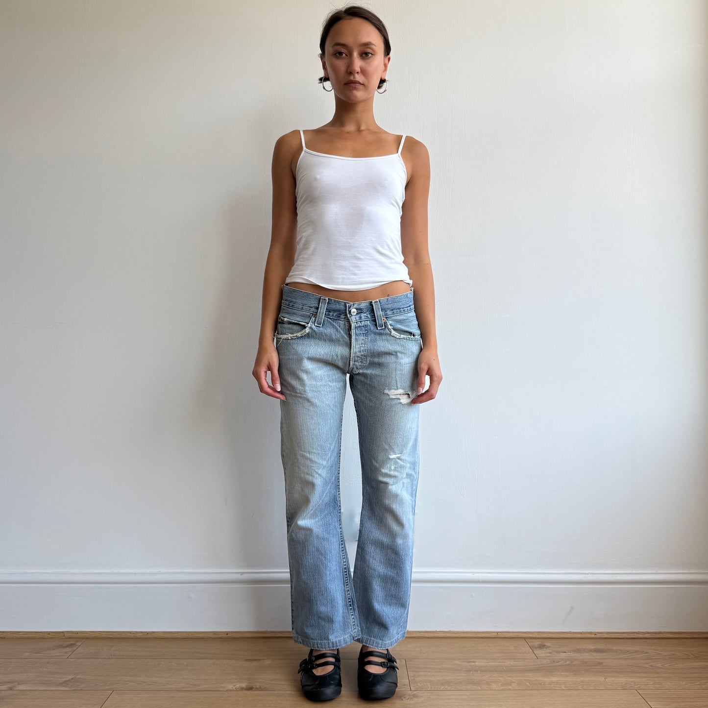 Levi’s 512 light wash bootcut jeans - Size 30x32”