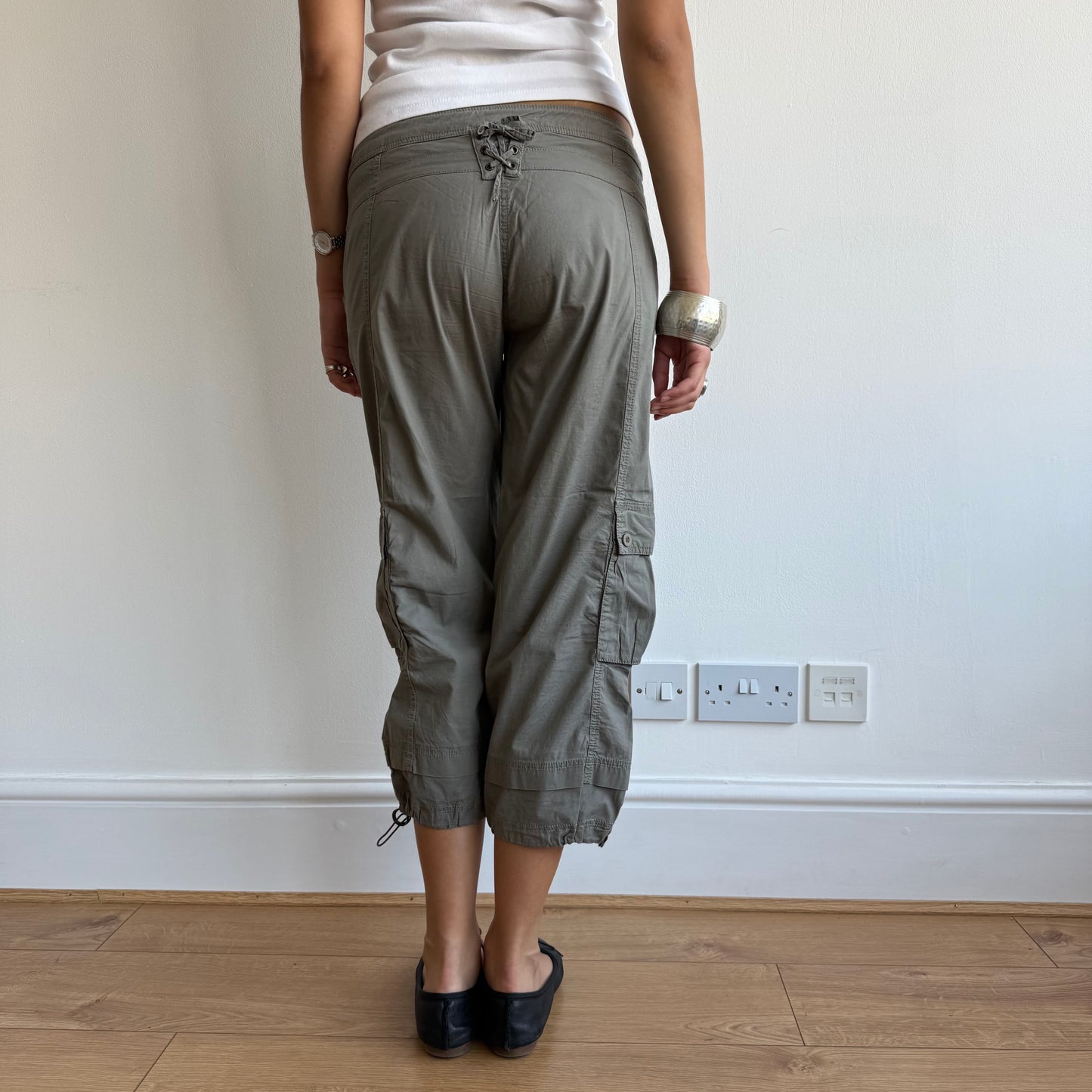 Khaki toggle capris - Size S/M