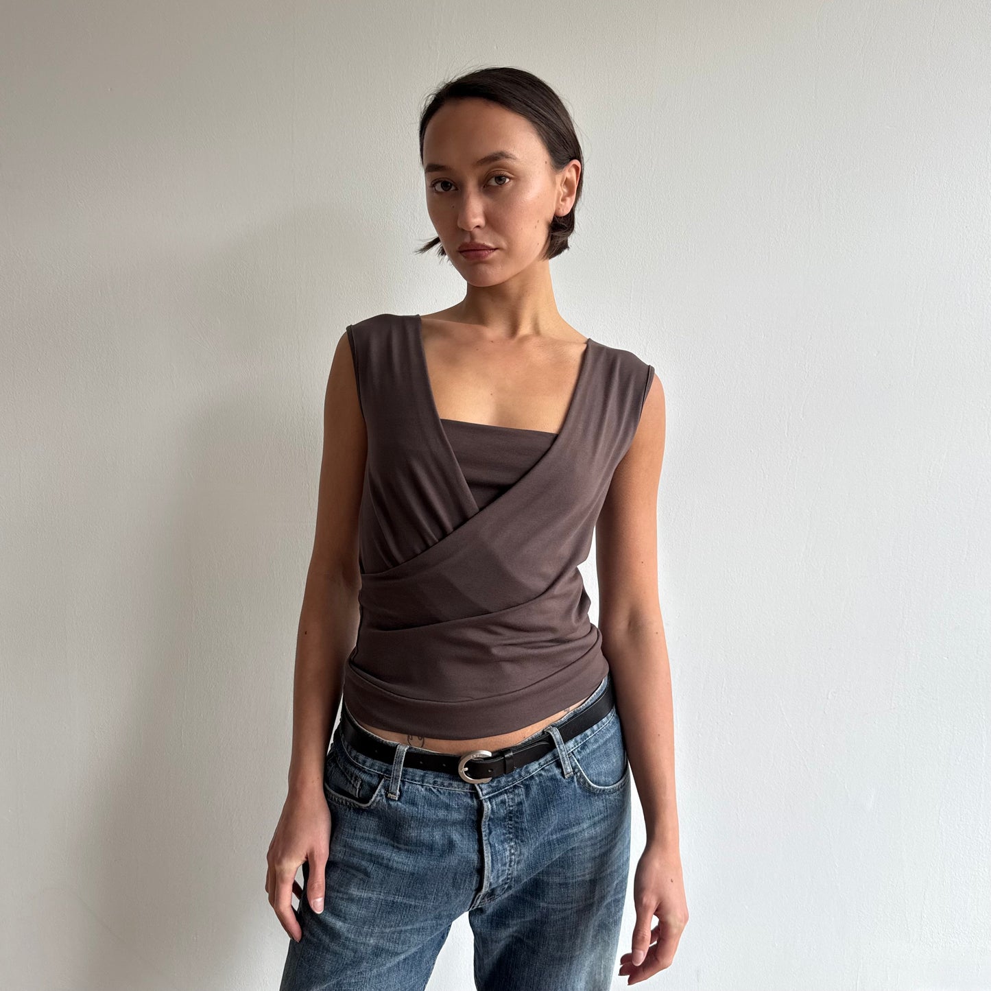 ‘The Keyhole Top’ sleeveless - Mocha
