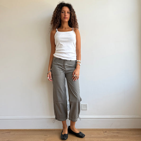 Khaki toggle capris - Size S/M