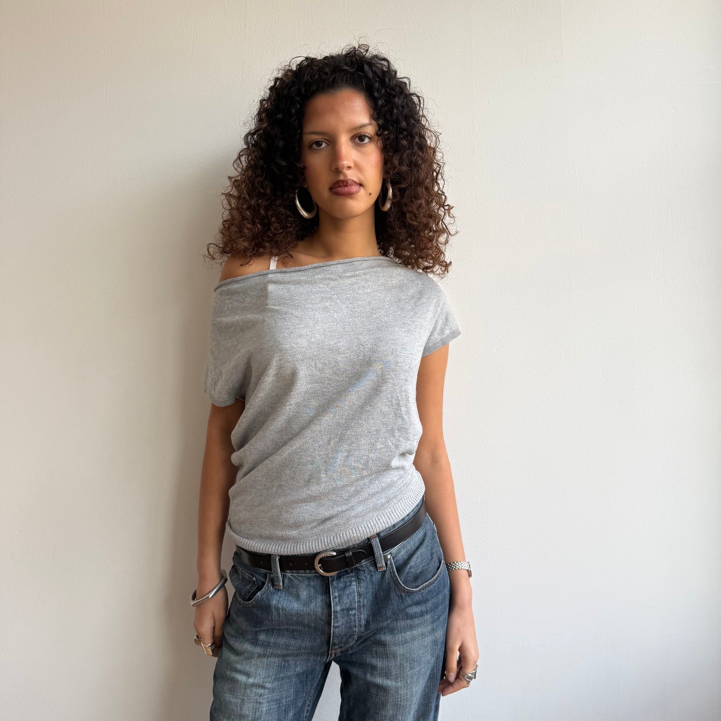 Grey short sleeve slouchy knit - Size S/M