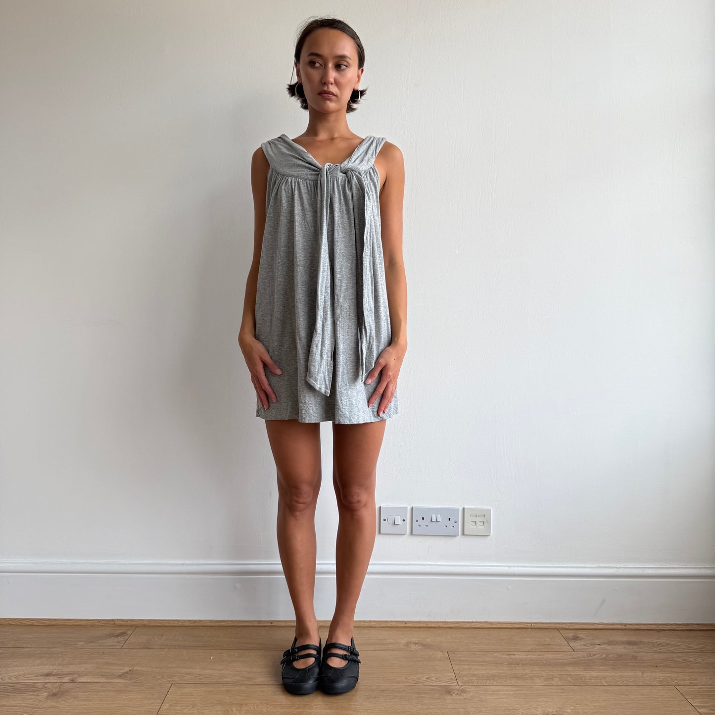 Grey shoulder tie mini dress - Size S