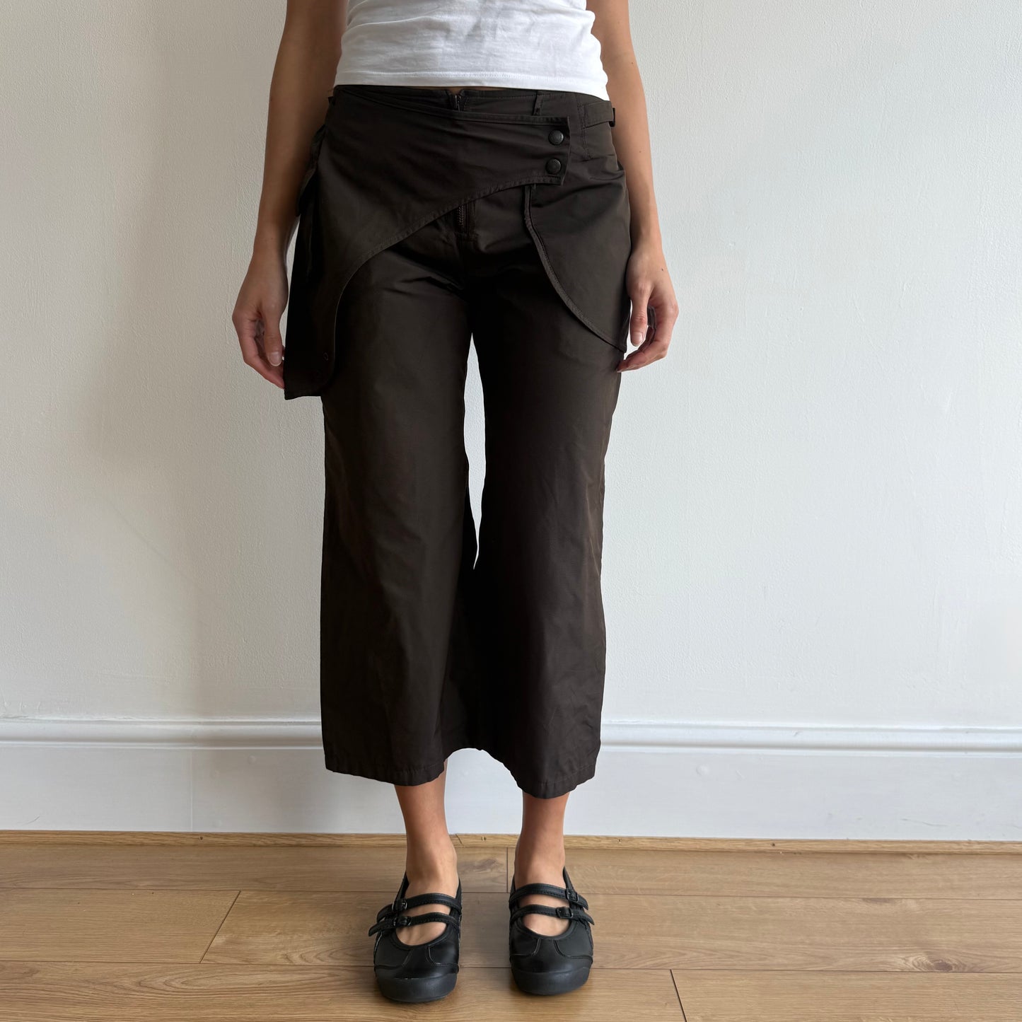 Brown belt archival capris - Size S