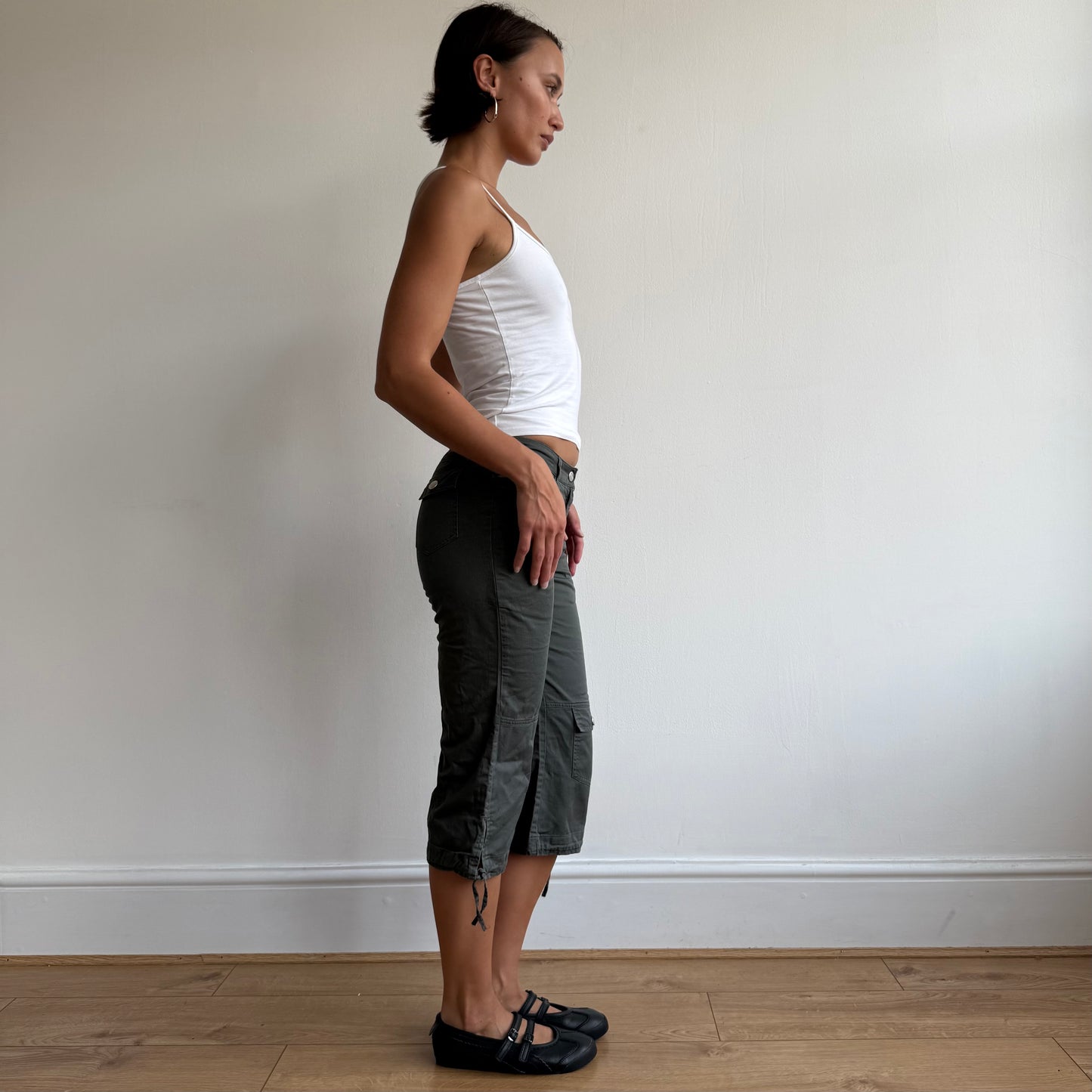 Khaki pocket leg capris - Size S