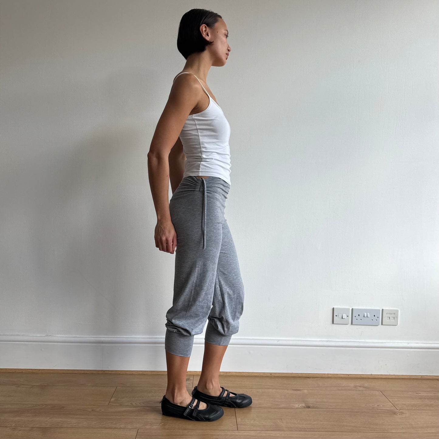 Grey harem ruched capris - Size S