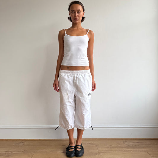 White Nike cargo capris - Size S-M