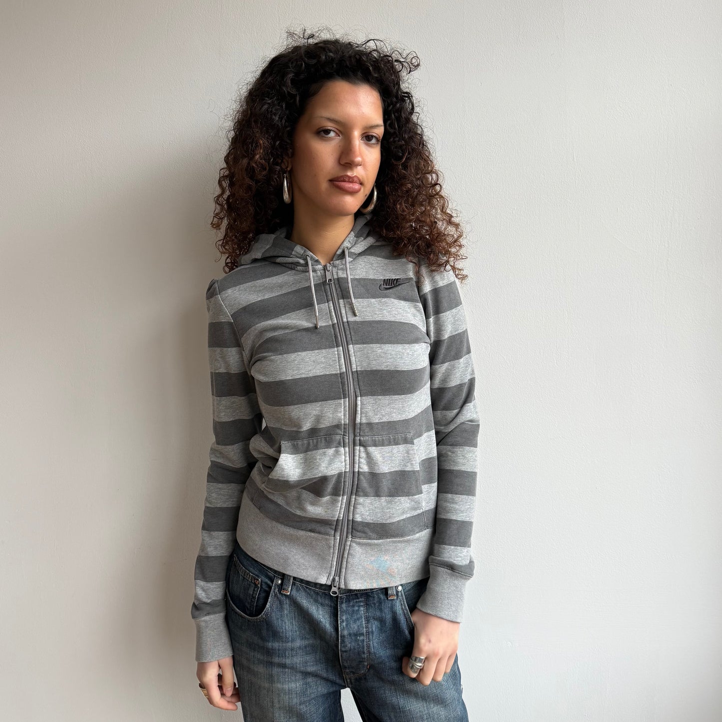 Grey striped Nike hoodie - Size S/M