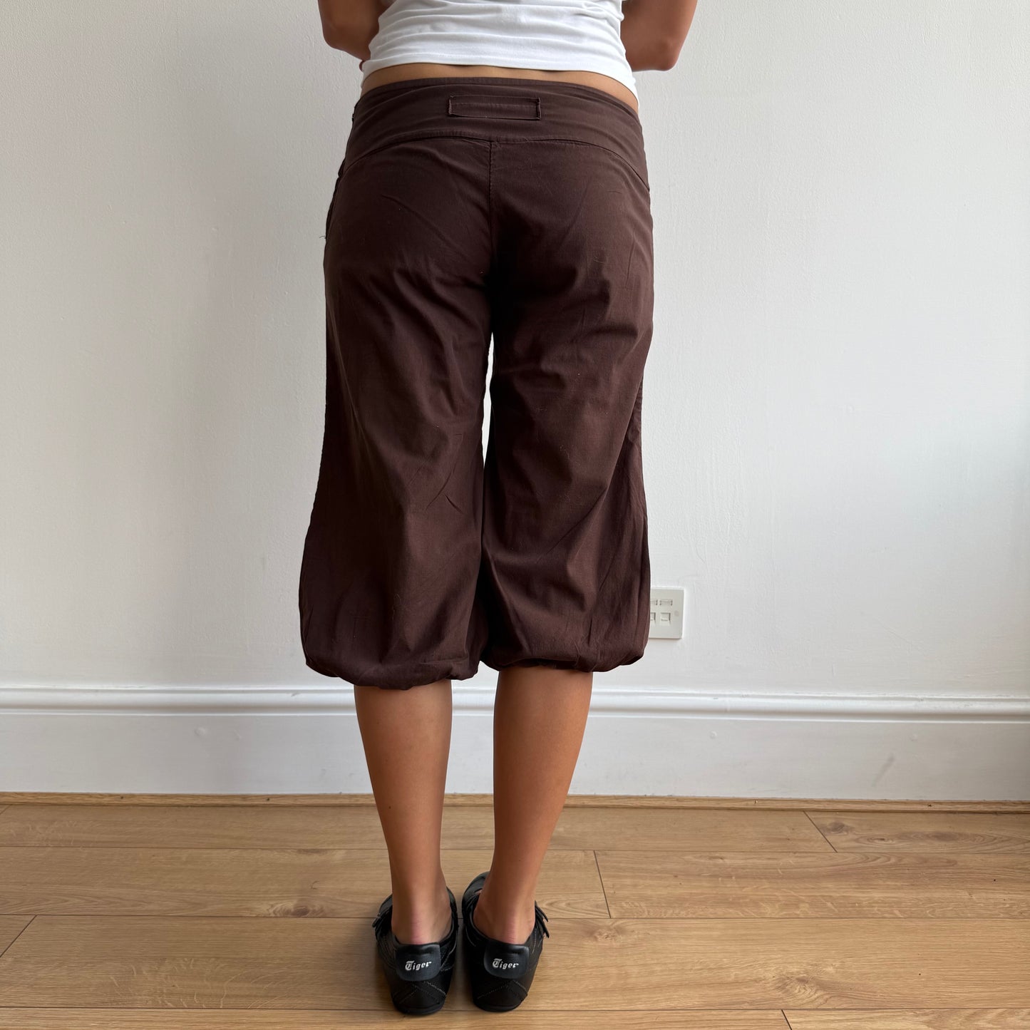 Brown button pocket front capris - Size S