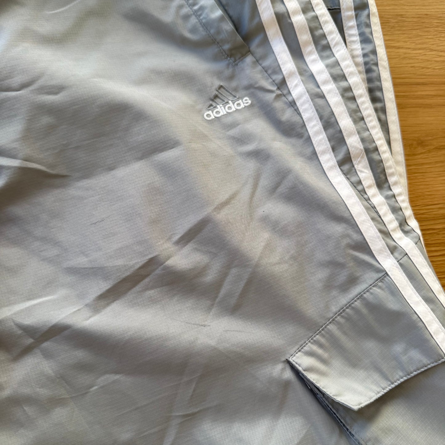 Grey Adidas cargo capris - Size M/L