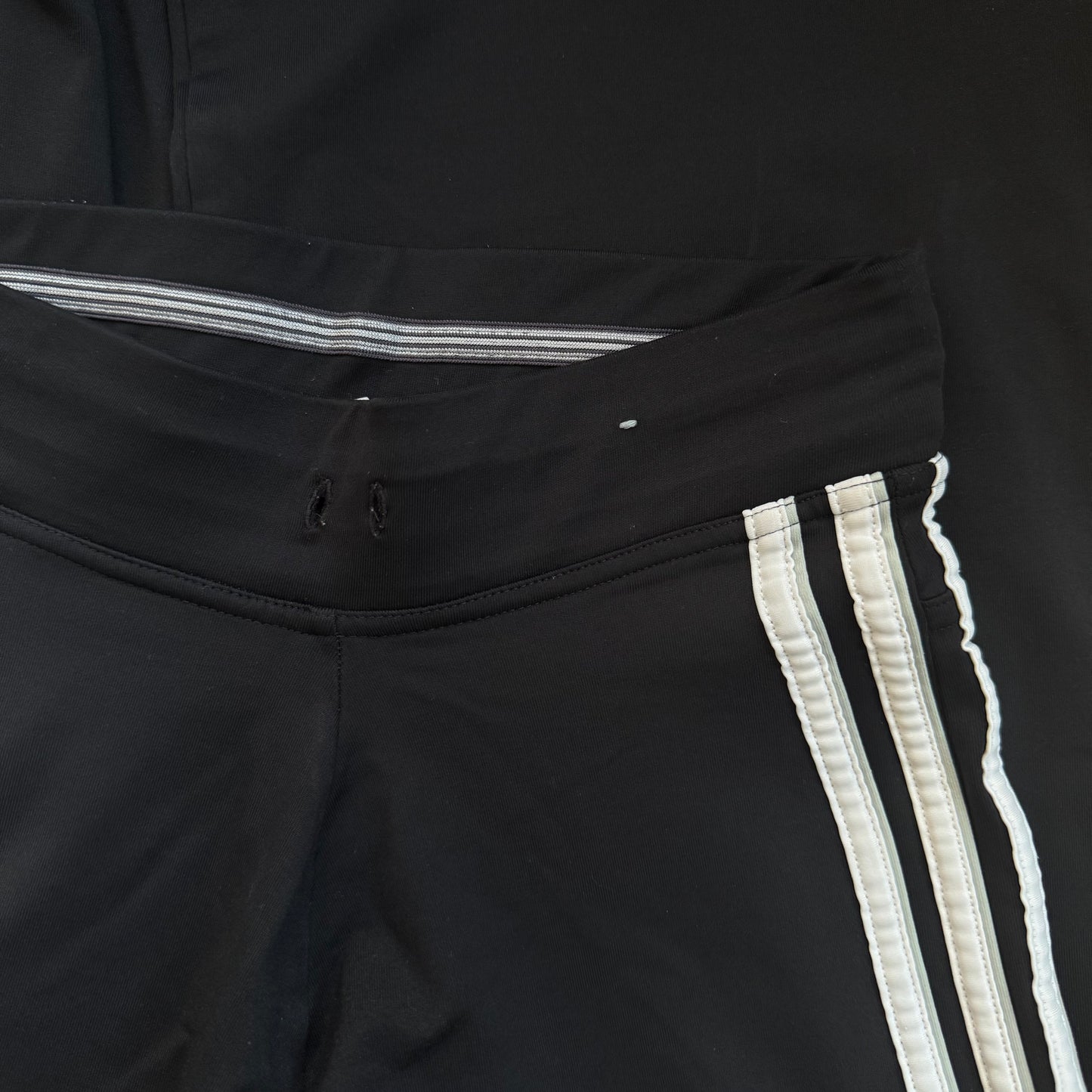 Black Adidas flared yoga pants - Size XS + XS/S