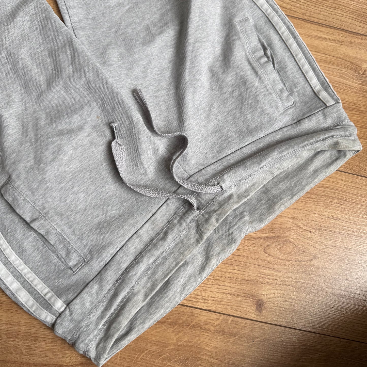 Grey Adidas sporty capris - Size M
