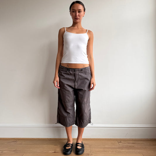 Khaki/grey toggle capris - Size M