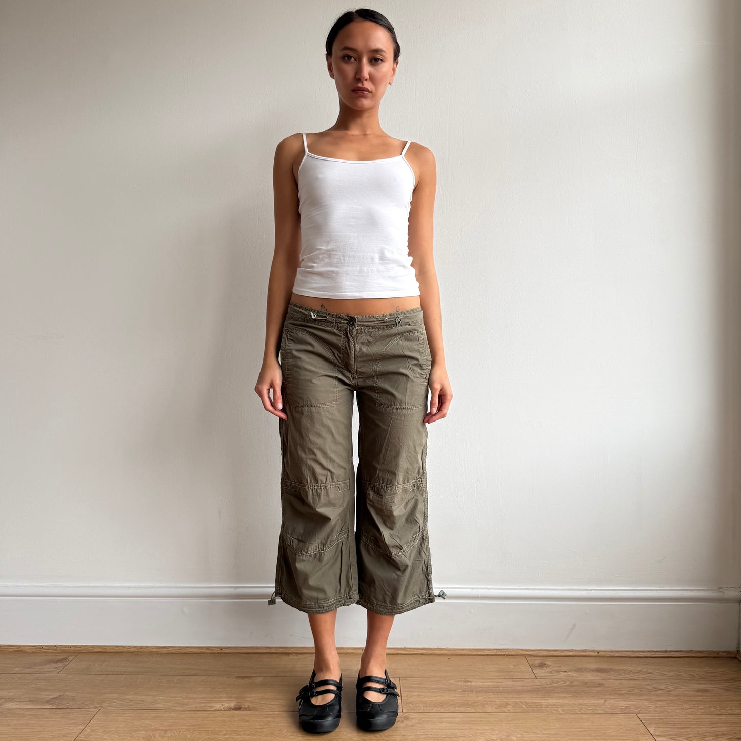 Khaki toggle stitch capris - Size S
