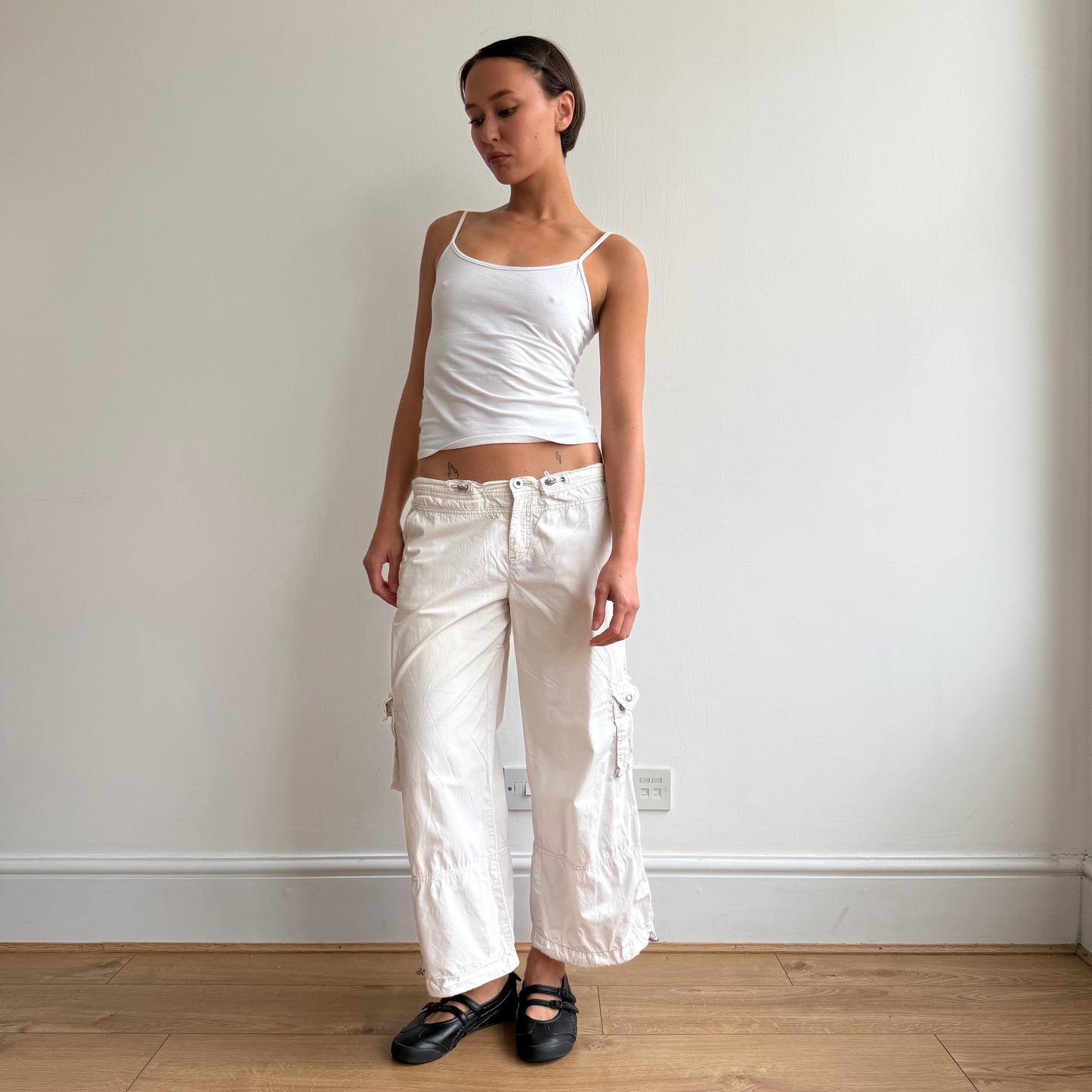 White toggle capris - Size M