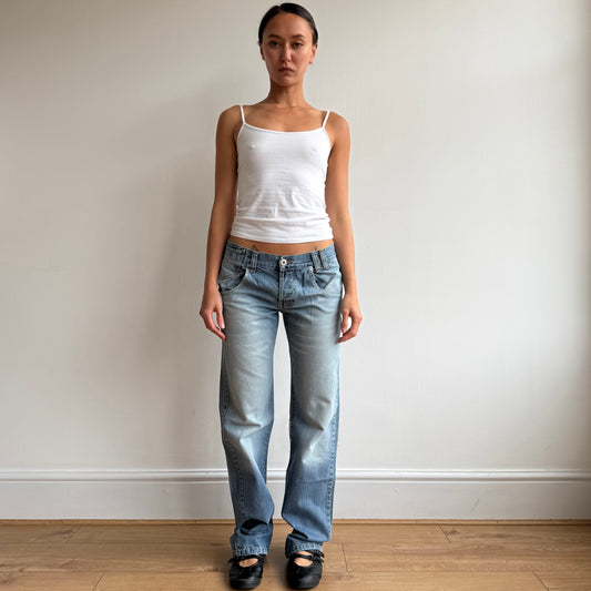 Levi’s cinch back jeans - Size 33x34