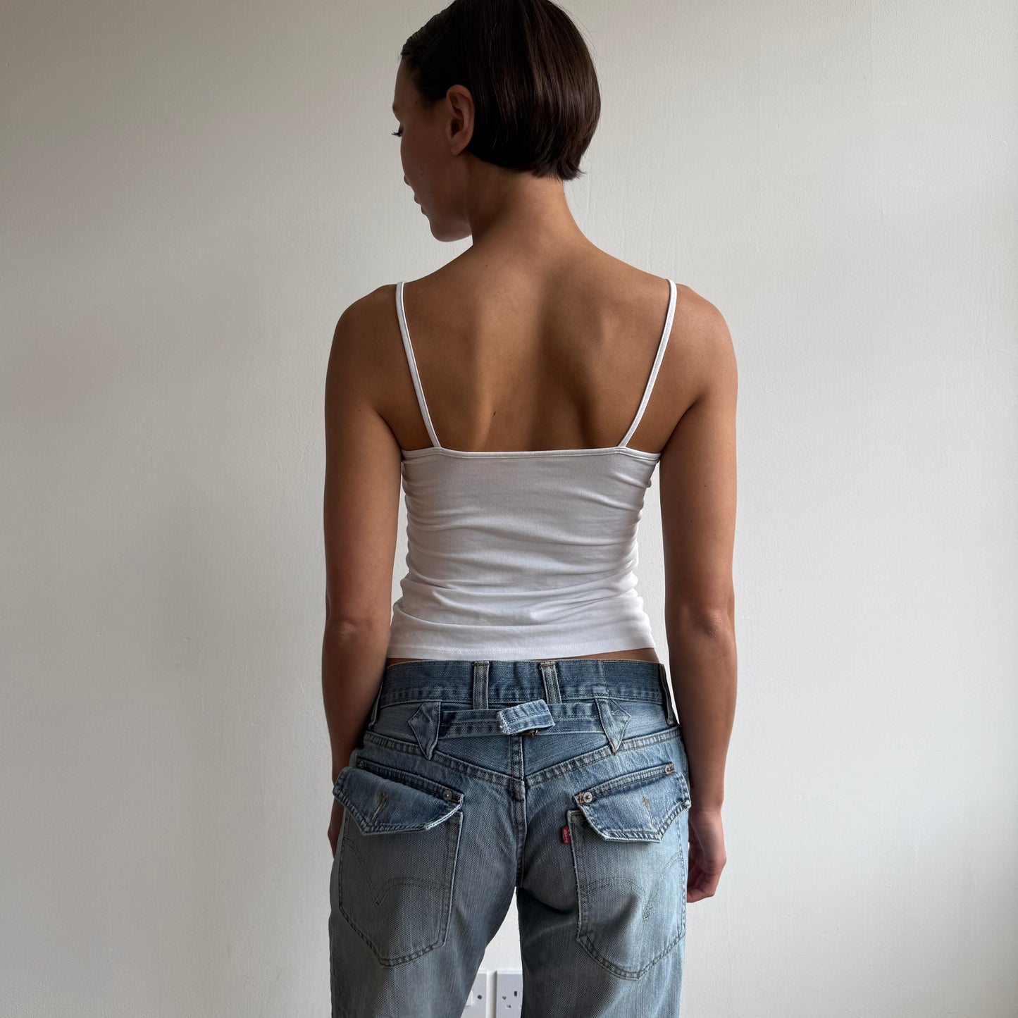 Levi’s cinch back jeans - Size 33x34