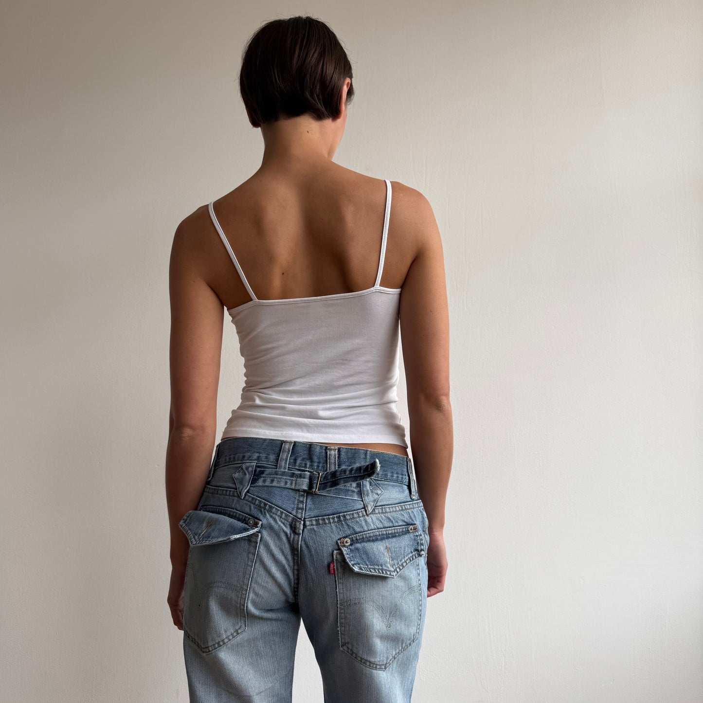 Levi’s cinch back jeans - Size 33x34