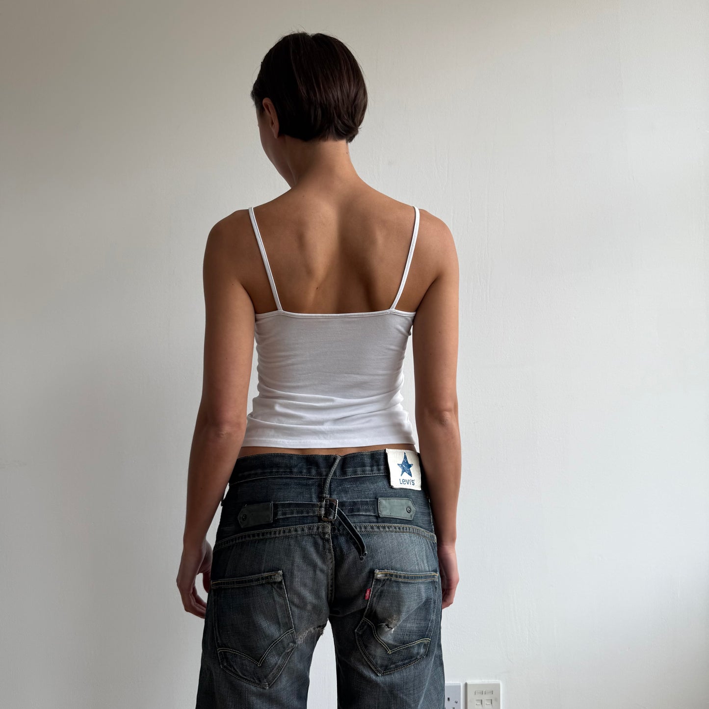 Levi’s star cinch back jeans - Size 31x34