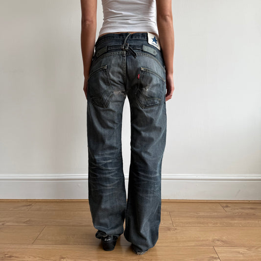 Levi’s star cinch back jeans - Size 31x34