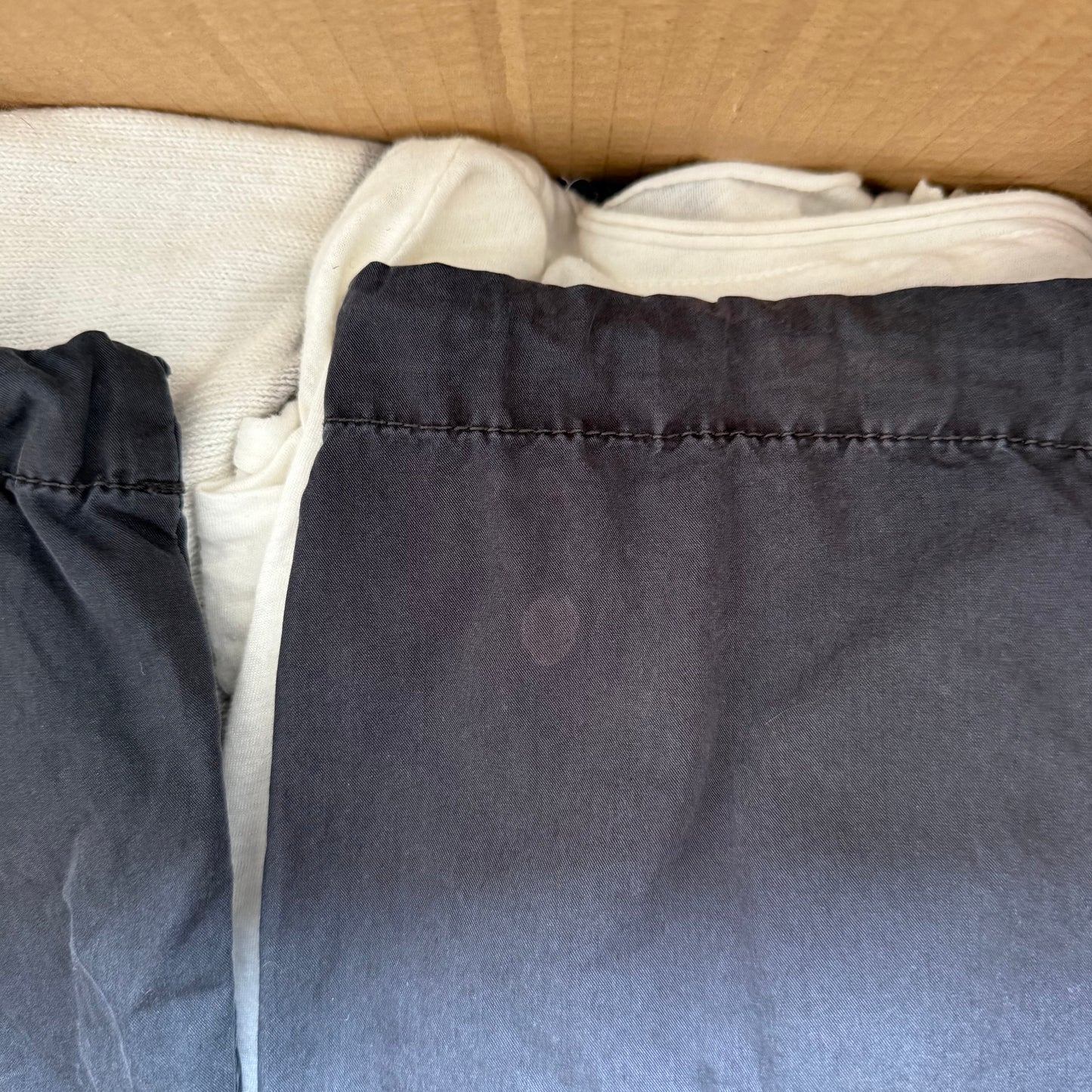 Black toggle cargo capris - Size S