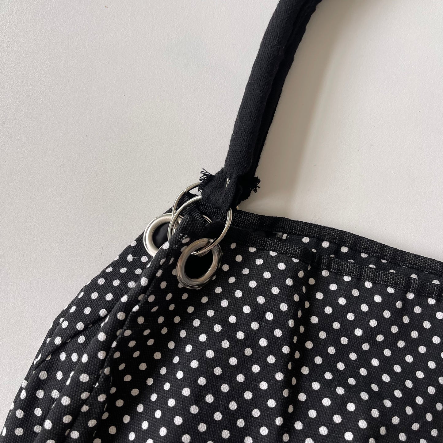 Black and white polka dot bag (1)