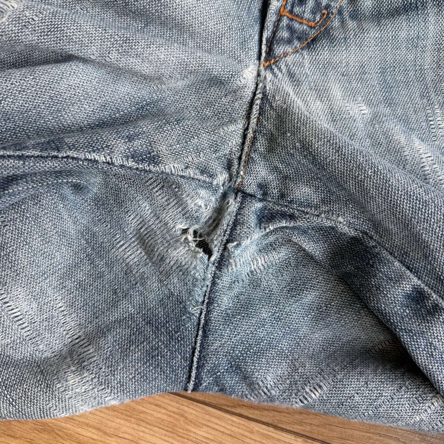 Levi’s Engineered distressed jeans - Size 29x32 + 32x32