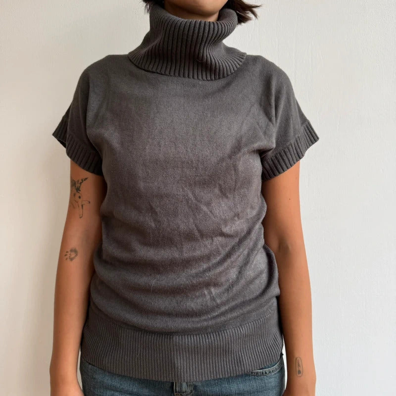 Brown short sleeve slouchy roll neck knit - Size M
