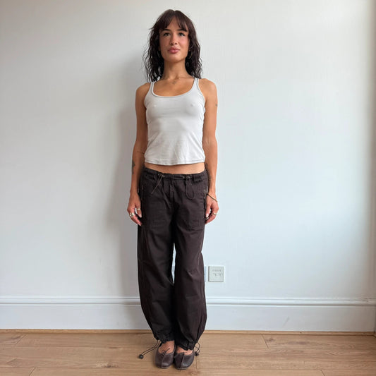 Brown toggle cargo capris - Size S