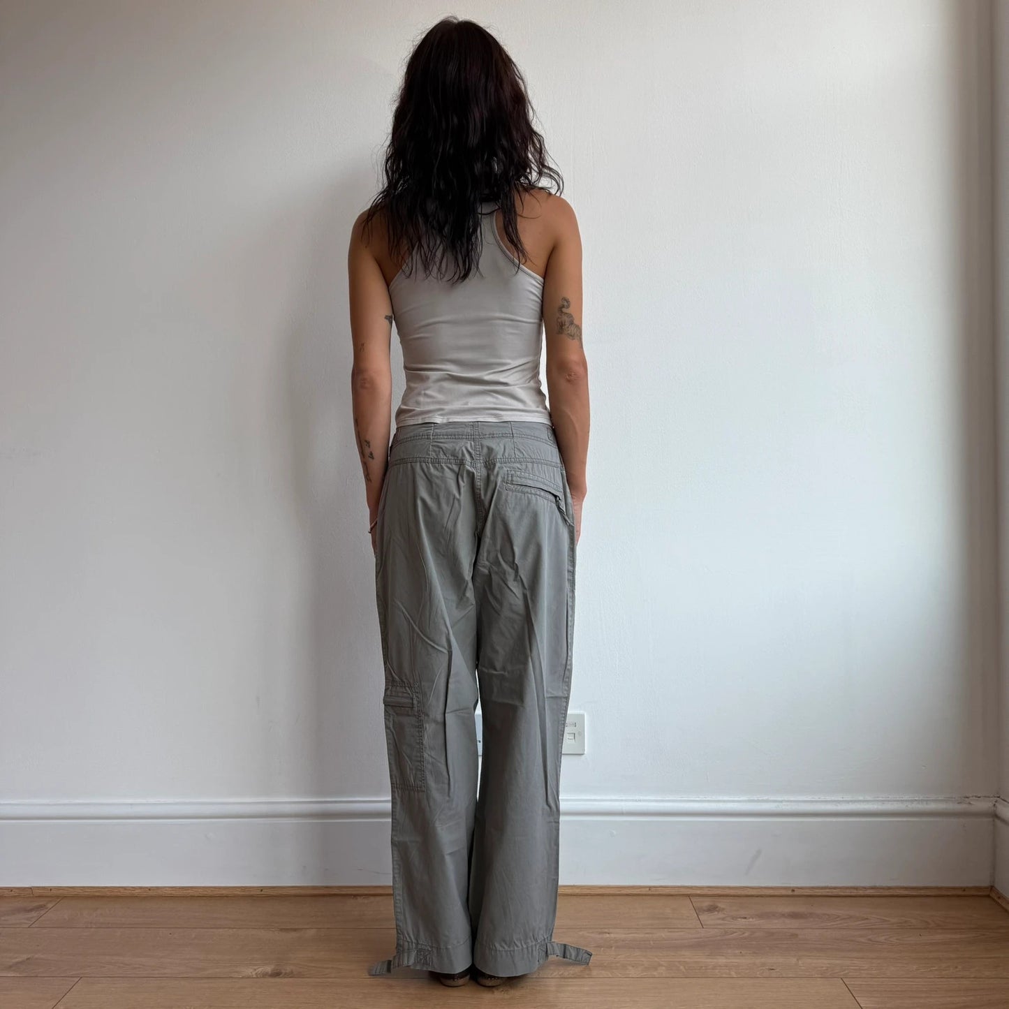 Khaki cargo buckle trousers / capris - Size S/M